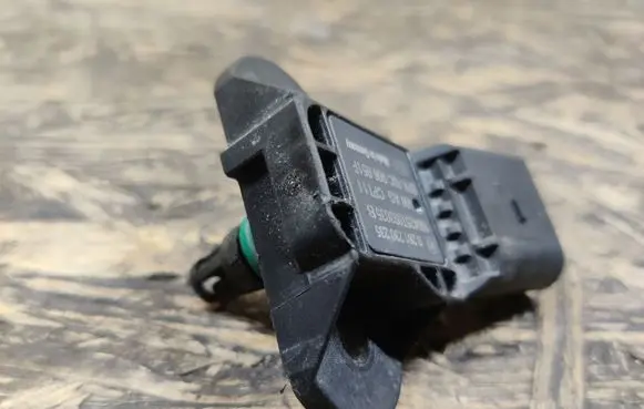 Seat Ibiza IV (6J,6P) Intake air temperature sensor 026123023E 03C906051F