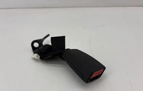 BMW 5 G60 G61 Rear seatbelt buckle 5A552B8 117890912
