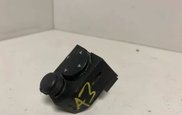 Audi A3 S3 8L Wing mirror switch 8D0959565B