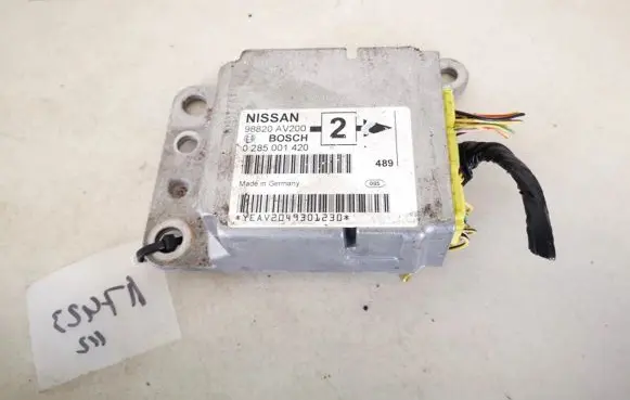 Nissan Primera Airbag control unit/module 98820av200 0285001420