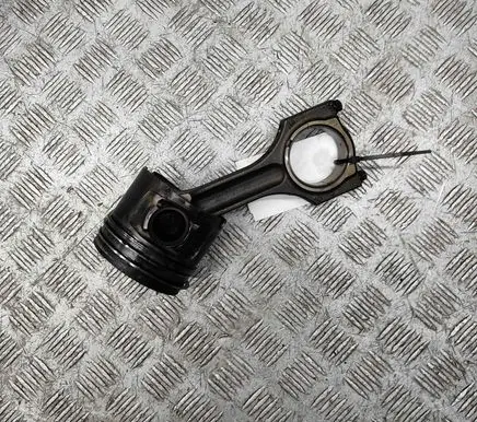 BMW 1 E81 E87 Piston 8473776 7810825