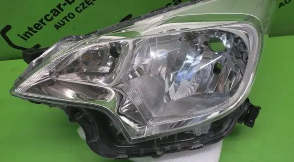 Toyota Verso Headlight/headlamp 52210