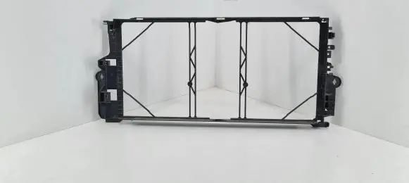Volvo S90, V90 Radiator mount bracket 31368234