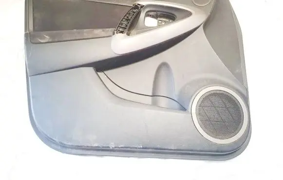 Toyota RAV 4 (XA30) Front door card panel trim 6771842020 76618-42020