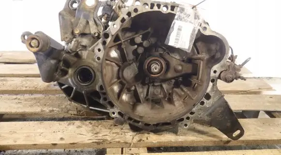 Toyota Avensis T250 Manual 5 speed gearbox 3111505010