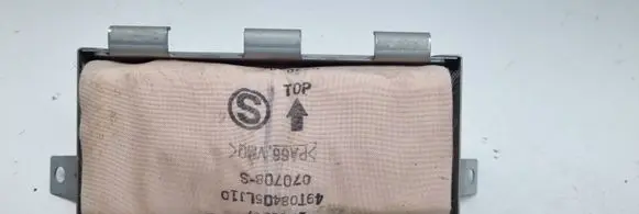 Mazda 2 Passenger airbag