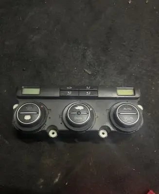 Volkswagen PASSAT B6 Climate control unit