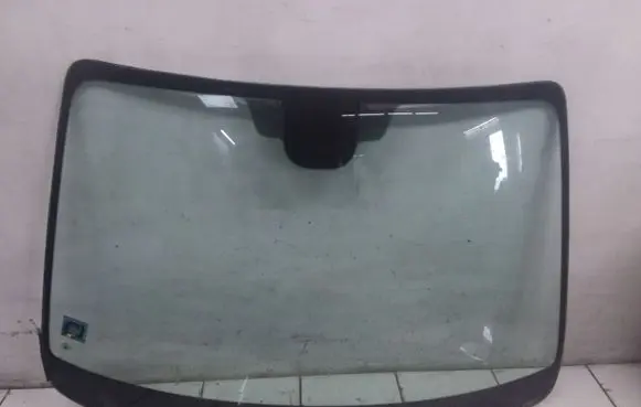 Mazda 6 Front windscreen/windshield window AS1