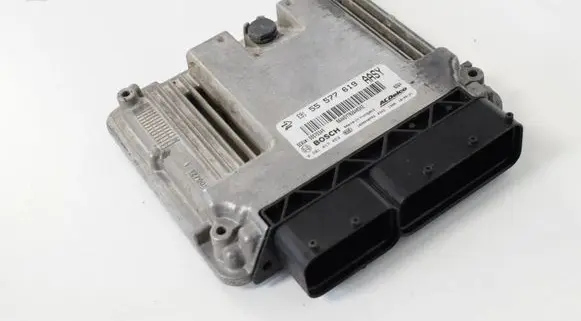 BMW X5 F15 Engine control unit/module 