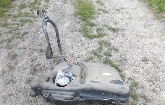 Volkswagen Polo IV 9N3 Fuel tank 
