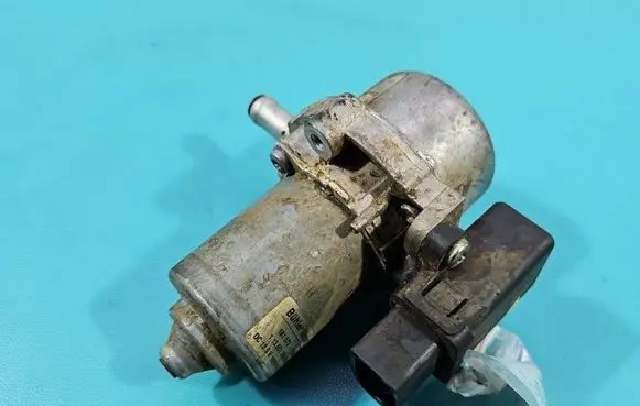 Skoda Fabia Mk3 (NJ) Vacuum pump 1K0612181E IMPRK1554254