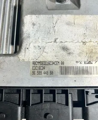 Citroen C4 I Engine control unit/module 9658944880 EDC16C34