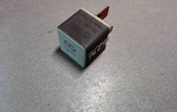 Volkswagen PASSAT B4 Other relay 191937503