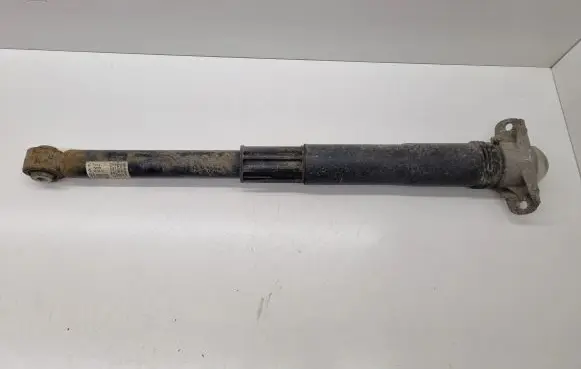 Volkswagen Golf VII Rear shock absorber/damper 5Q0513049CQ 5Q0512013EK