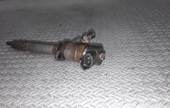 Volvo S60 Fuel injector 0445110078