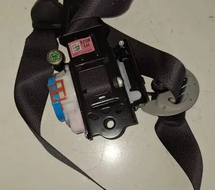 KIA Soul Front seatbelt 88810j220wk