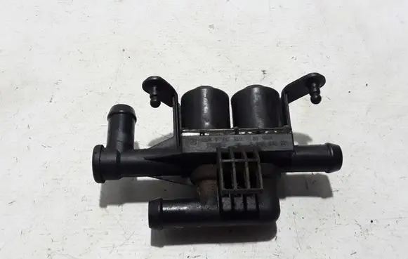 BMW 5 F10 F11 Electric auxiliary coolant/water pump 9310349