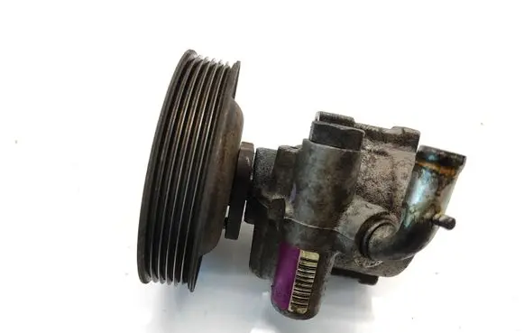 Alfa Romeo 147 Power steering pump 46737907