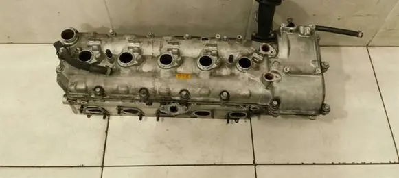 BMW M5 Engine head 7833877