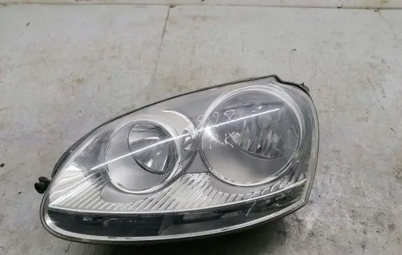 Volkswagen Golf V Headlight/headlamp