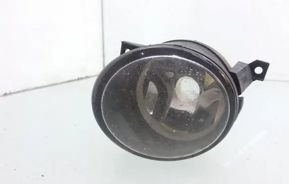 Volkswagen Touran I Front fog light 27128700