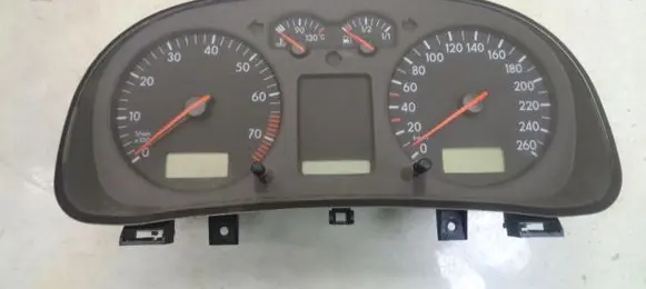 Volkswagen Golf IV Speedometer (instrument cluster) 1J0920801C