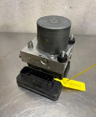 Renault Clio V Master brake cylinder