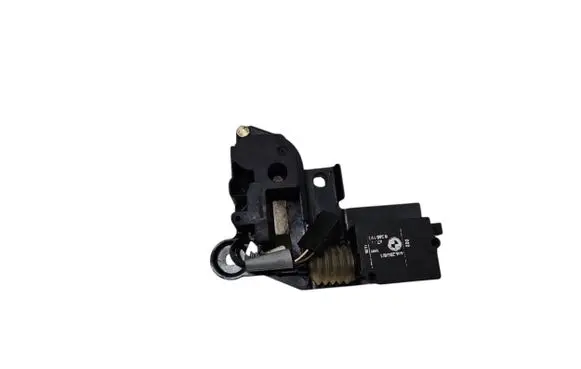 BMW 5 E39 Tailgate window lock/catch/latch 8120419