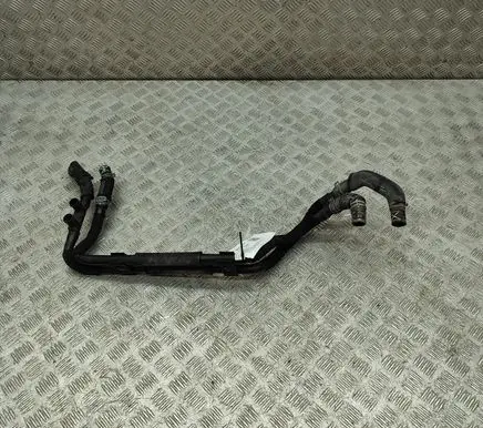 Audi e-tron Engine coolant pipe/hose 4KE121609P 4KE121548M