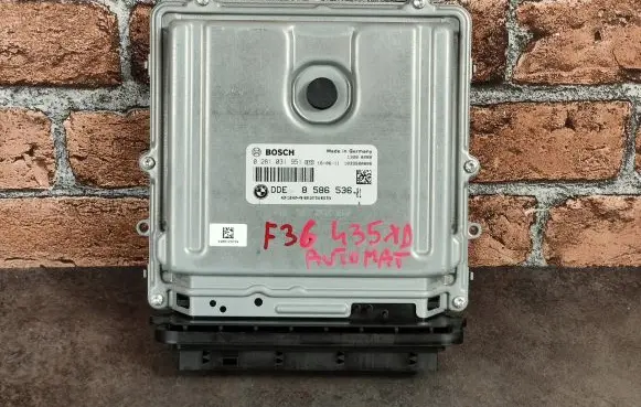 BMW 4 F32 F33 Engine control unit/module 8586536