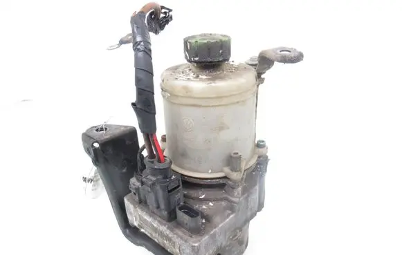 Skoda Fabia Mk1 (6Y) Power steering pump 6Q0423371A 6Q0423155S