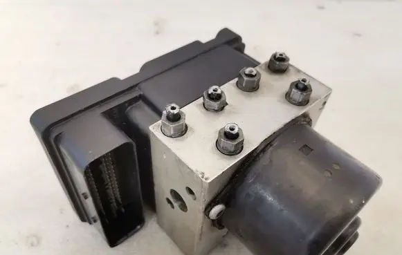 Volkswagen Sharan ABS Pump 7M3614111R 10020403694