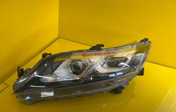 Mitsubishi Eclipse Cross Headlight/headlamp 8301D071