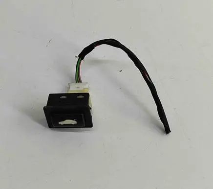 BMW 6 F12 F13 Tailgate/boot open switch button 9200316