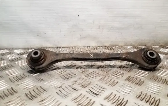 Rear control arm