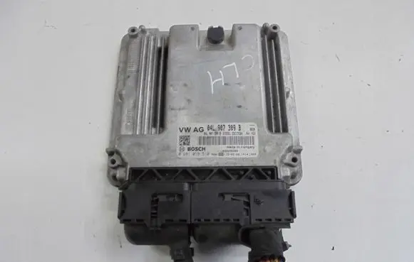 Volkswagen Golf VII Engine control unit/module 04L907309B