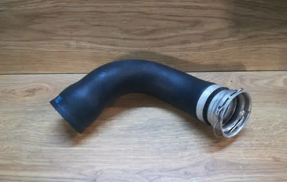 Toyota Corolla Verso AR10 Intercooler hose/pipe