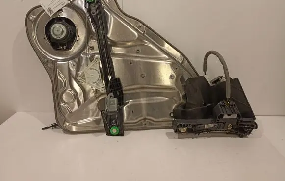 Mercedes-Benz C W204 Rear door window regulator with motor A2048204302