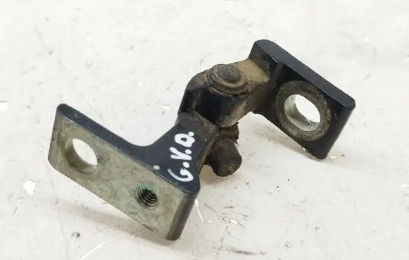 Skoda Superb B6 (3T) Rear door upper hinge 5N0831402