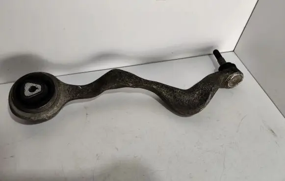 BMW 1 E81 E87 Front lower control arm/wishbone 6765305