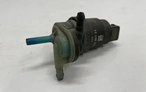 Opel Astra J Windscreen/windshield washer pump 13248320
