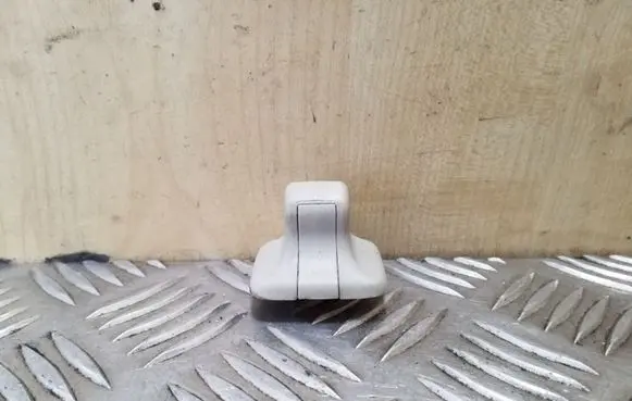 Volkswagen Jetta V Sun visor clip/hook/bracket 1K0857561B