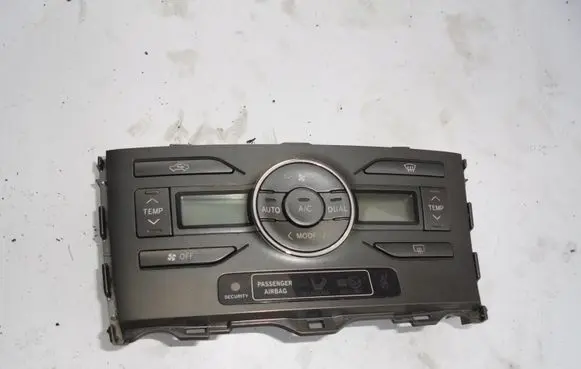 Toyota Auris 150 Climate control unit