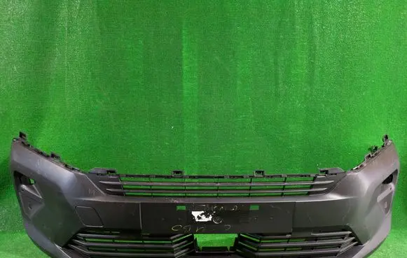 Peugeot Partner III Front bumper