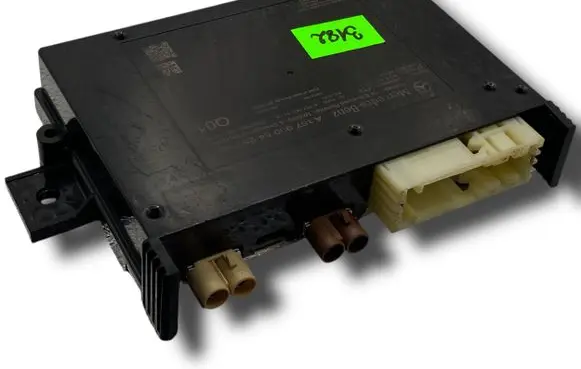 Mercedes-Benz C W203 Central body control module A3182 A1679005425