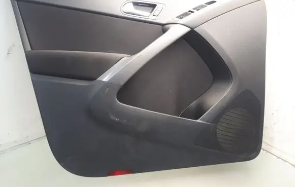 Volkswagen Tiguan Front door card panel trim 5N1837113F 1K0959565J 5N1867255