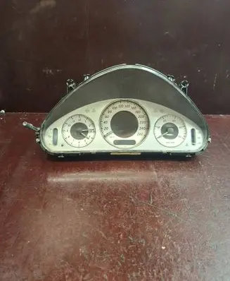 Mercedes-Benz E W211 Speedometer (instrument cluster) A2115408947 012346