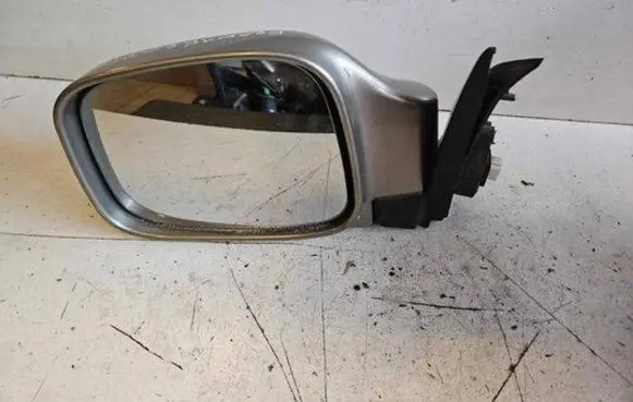 Opel Frontera B Front door electric wing mirror 010557