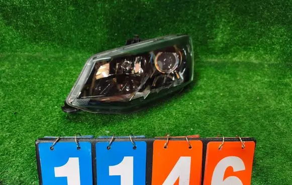 Skoda Fabia Mk3 (NJ) Headlight/headlamp 