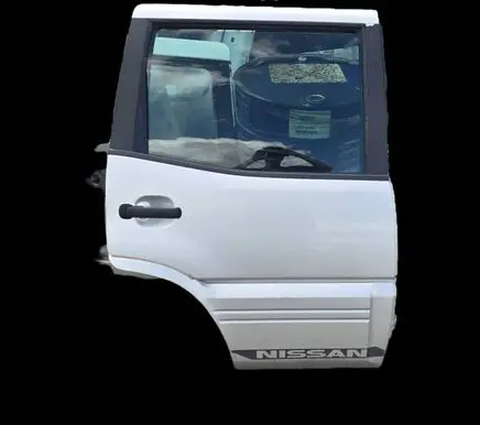 Nissan Terrano Rear door